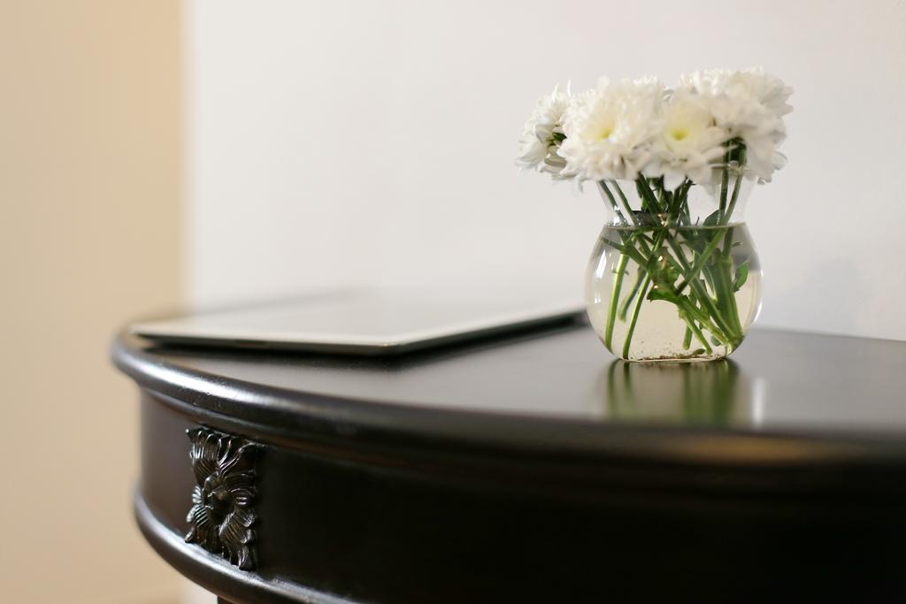 Apartment Center *
