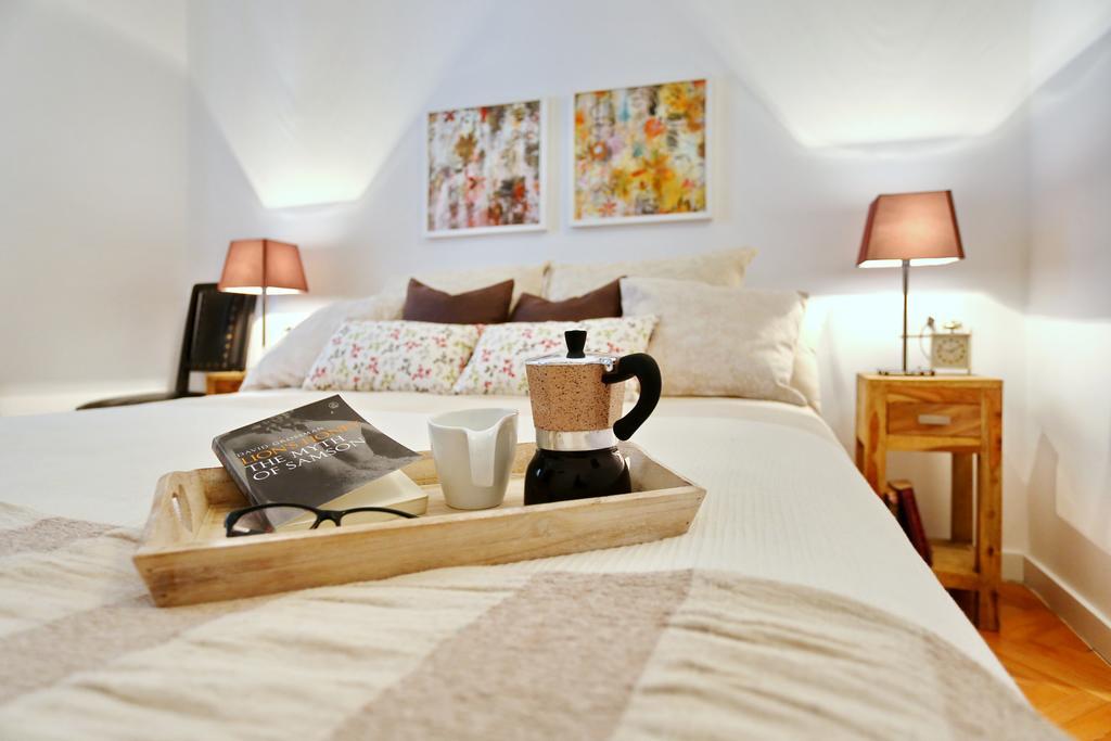 Center Apartment *