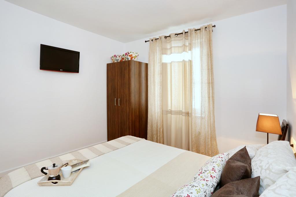 Apartment Center